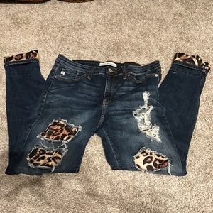 Dark blue, high rise destroyed jeans,